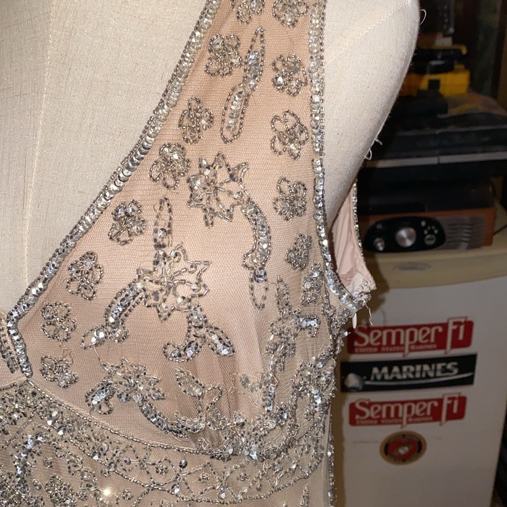 Pisarro Nights Beaded Mesh Column silver and gold beading Gown Womens Size 14 - Picture 6 of 11